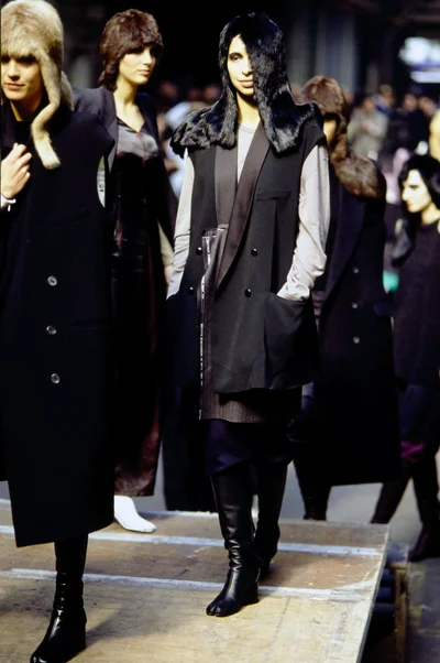 Look 28